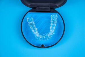 Does Invisalign Move Your Jaw set