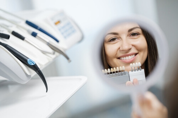 Veneers vs Invisalign | Balmoral Dental Centre