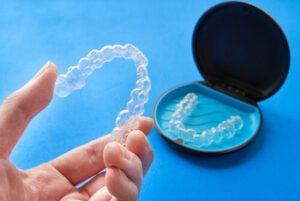 Can Invisalign Fix Crooked Teeth trays